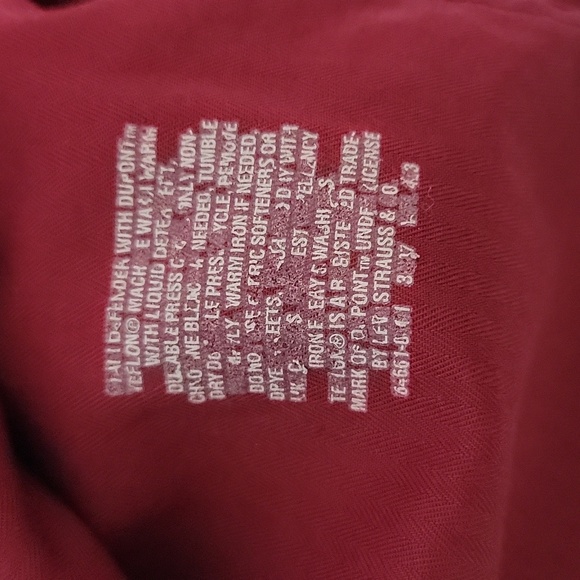 Dockers Burgundy Button Down Long Sleeve Shirt Men's Size XXL - Picture 8 of 8